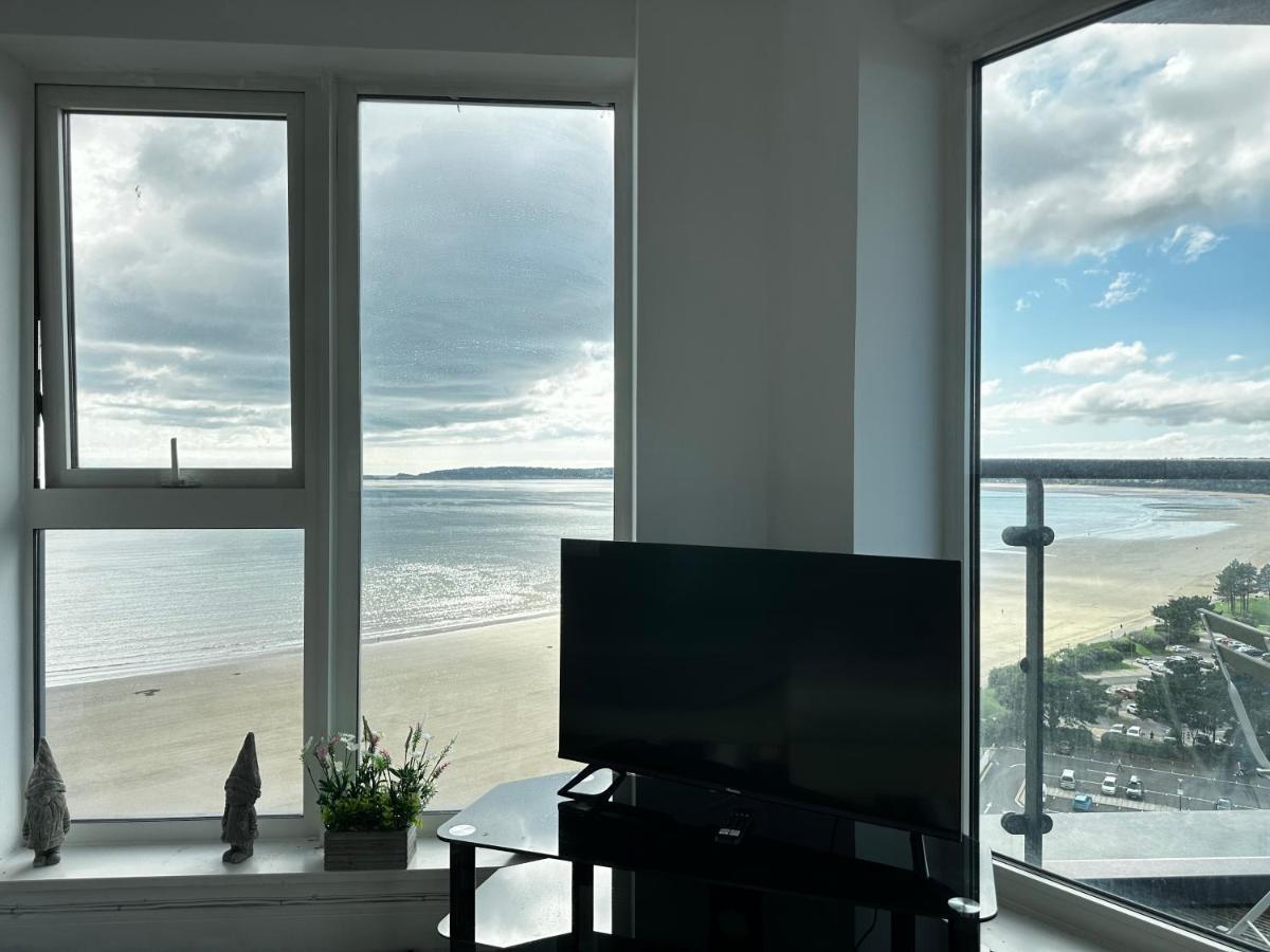 Stunning Ocean & View Apt Apartment Swansea