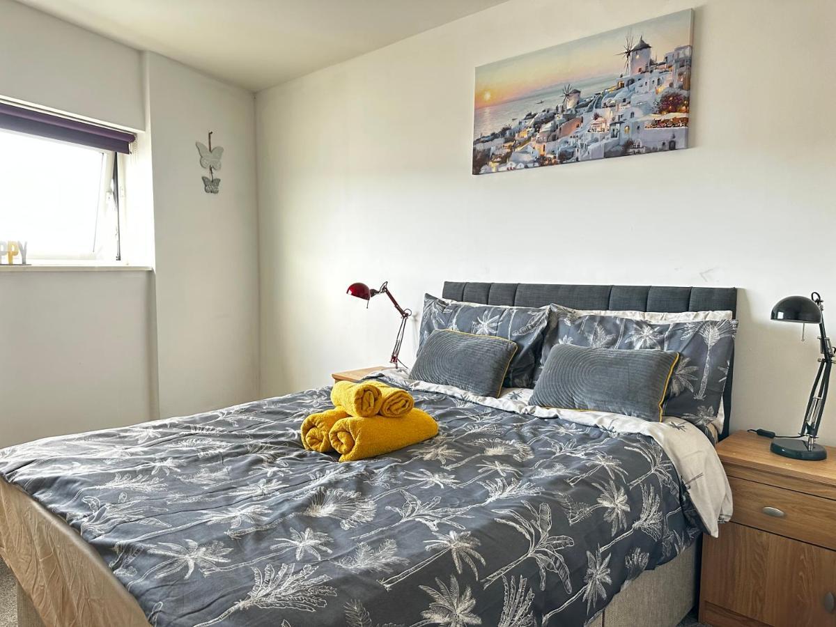 Apartment Stunning Ocean & View Apt Swansea