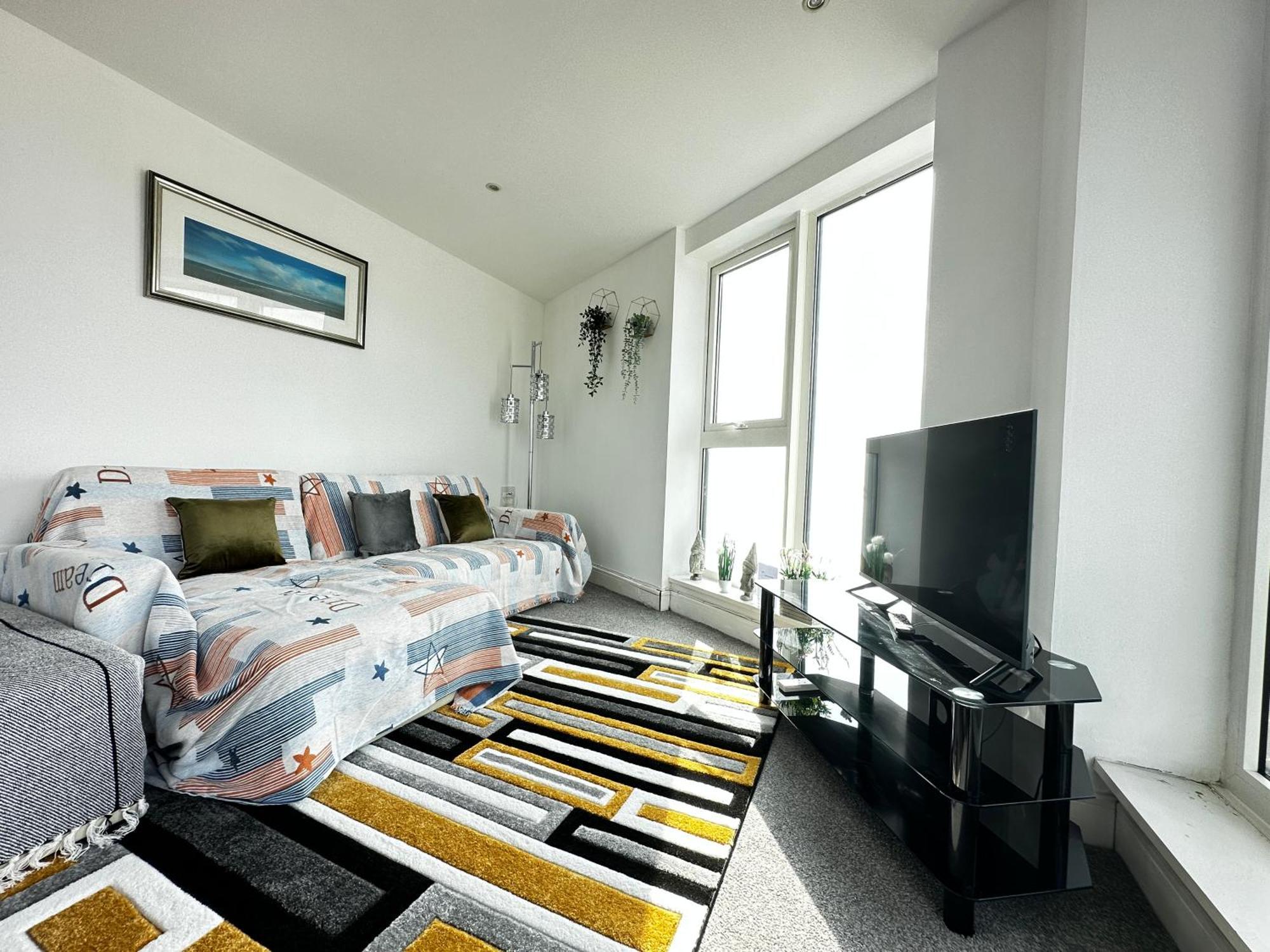 Stunning Ocean & View Apt *